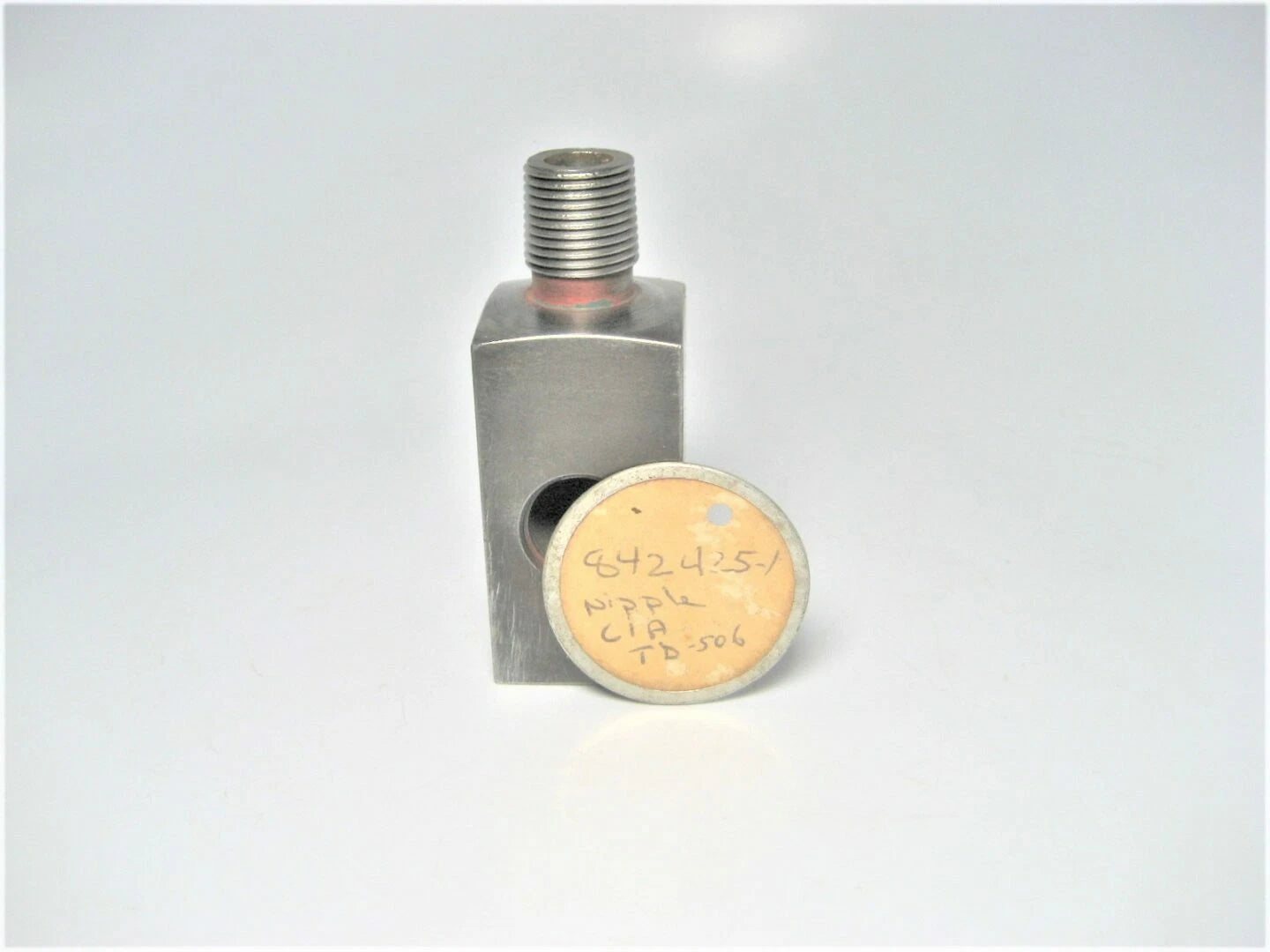 Volvo Penta 842425-1 , Oil Cooler Nipple
