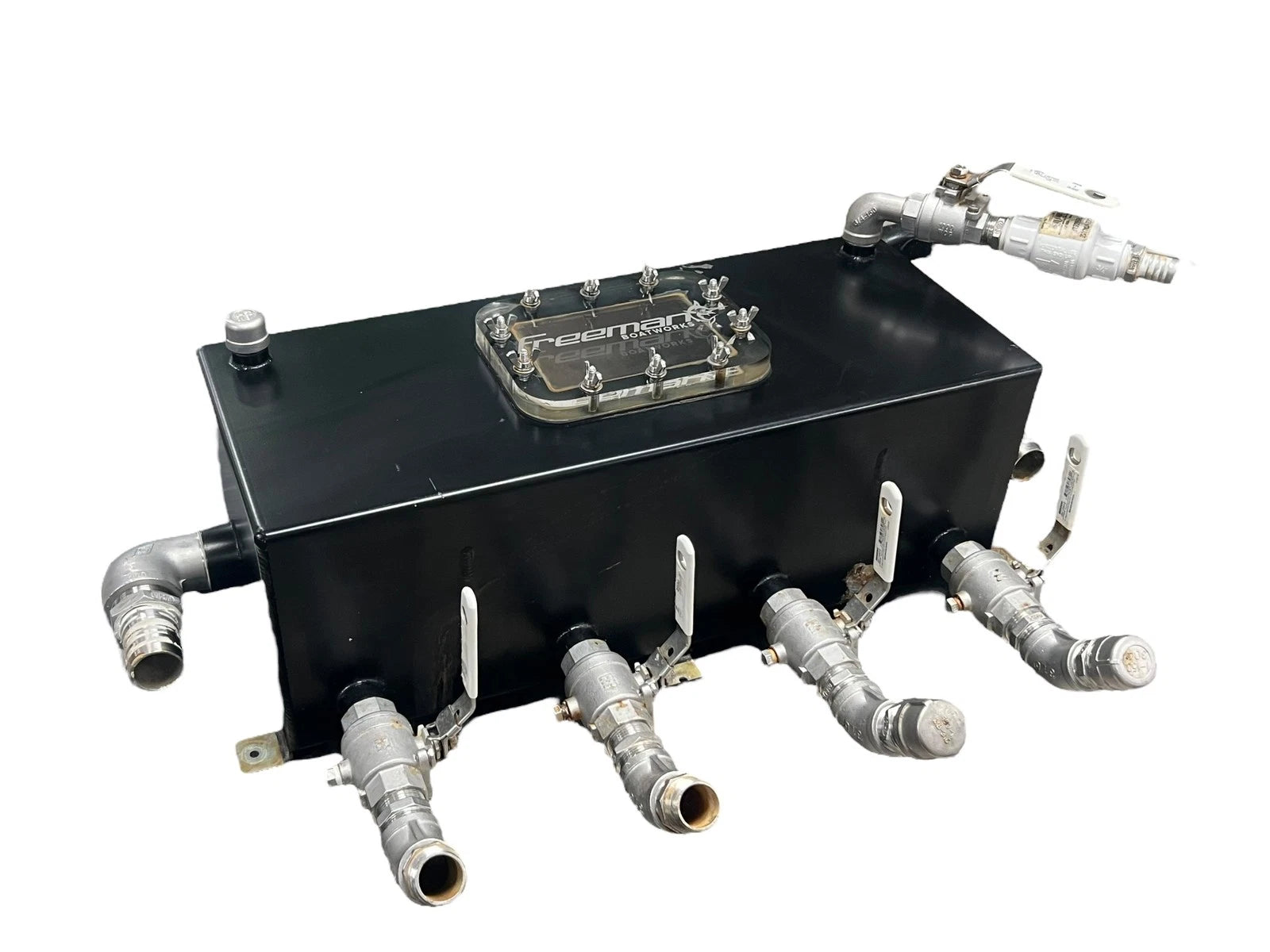 Freeman Boats 4 Outlet Sea Chest, L 24in X W 10in X | Hook & Hull Co