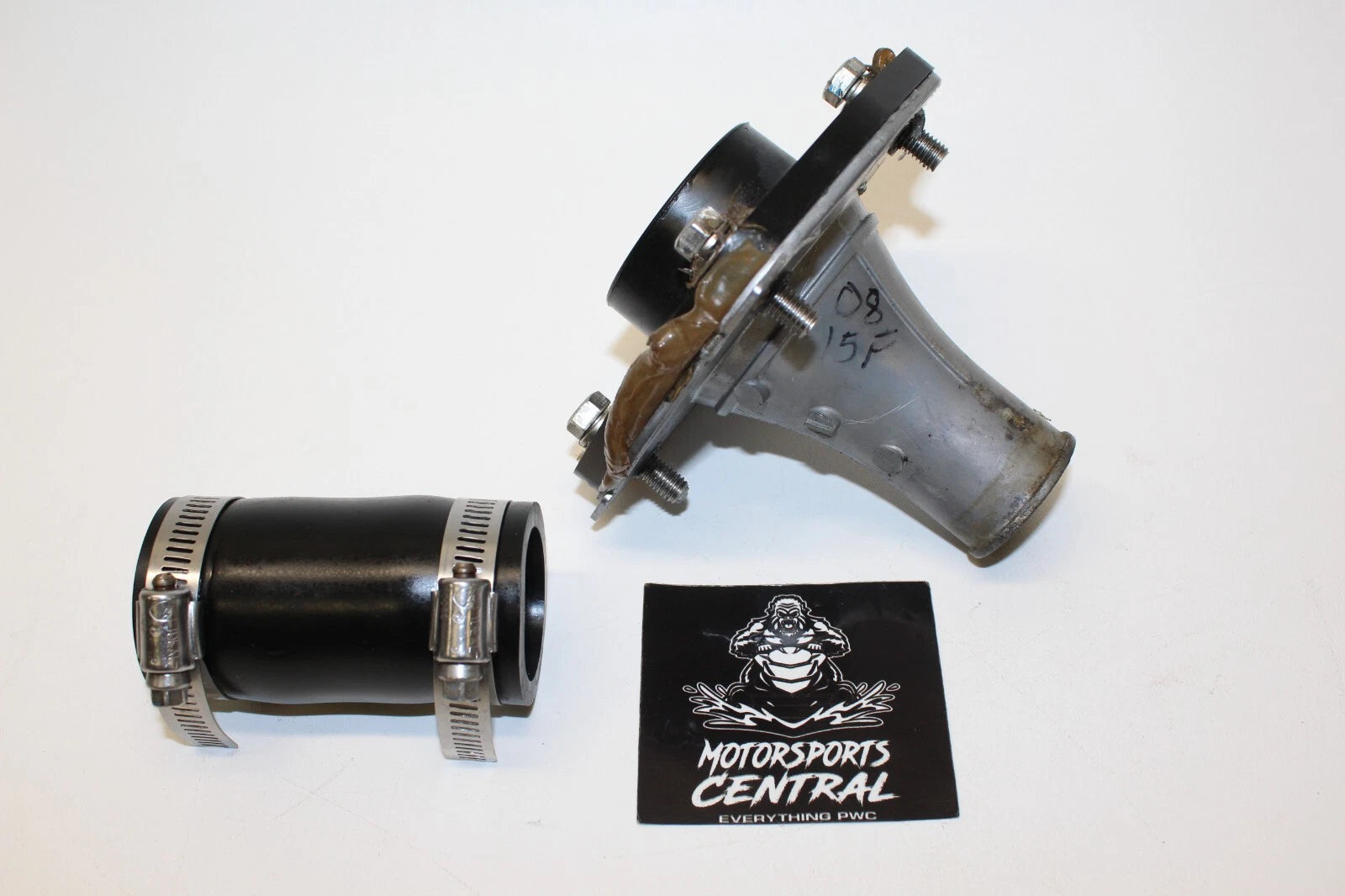 Kawasaki Jet Ski Mid Shaft Driveshaft Bearing Housing Pipe 32152-3703