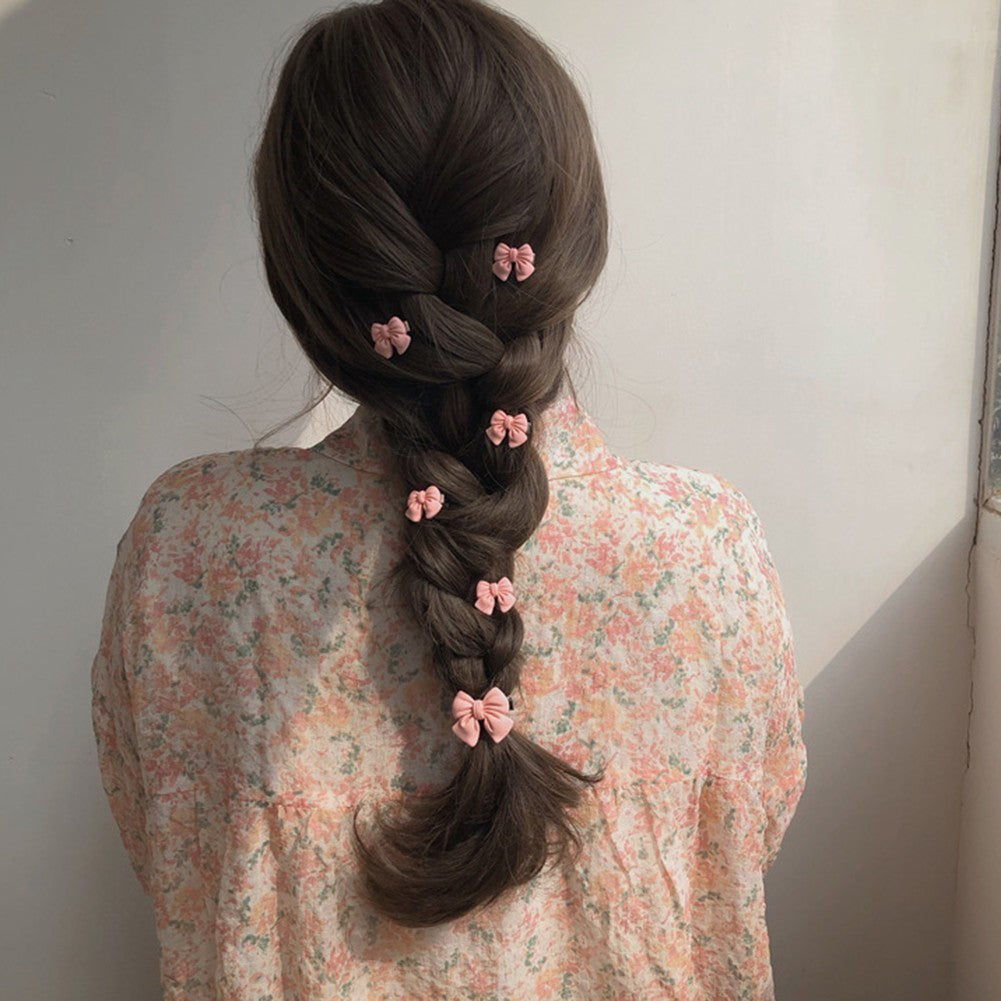 Camellia-Bordered Hair Clip