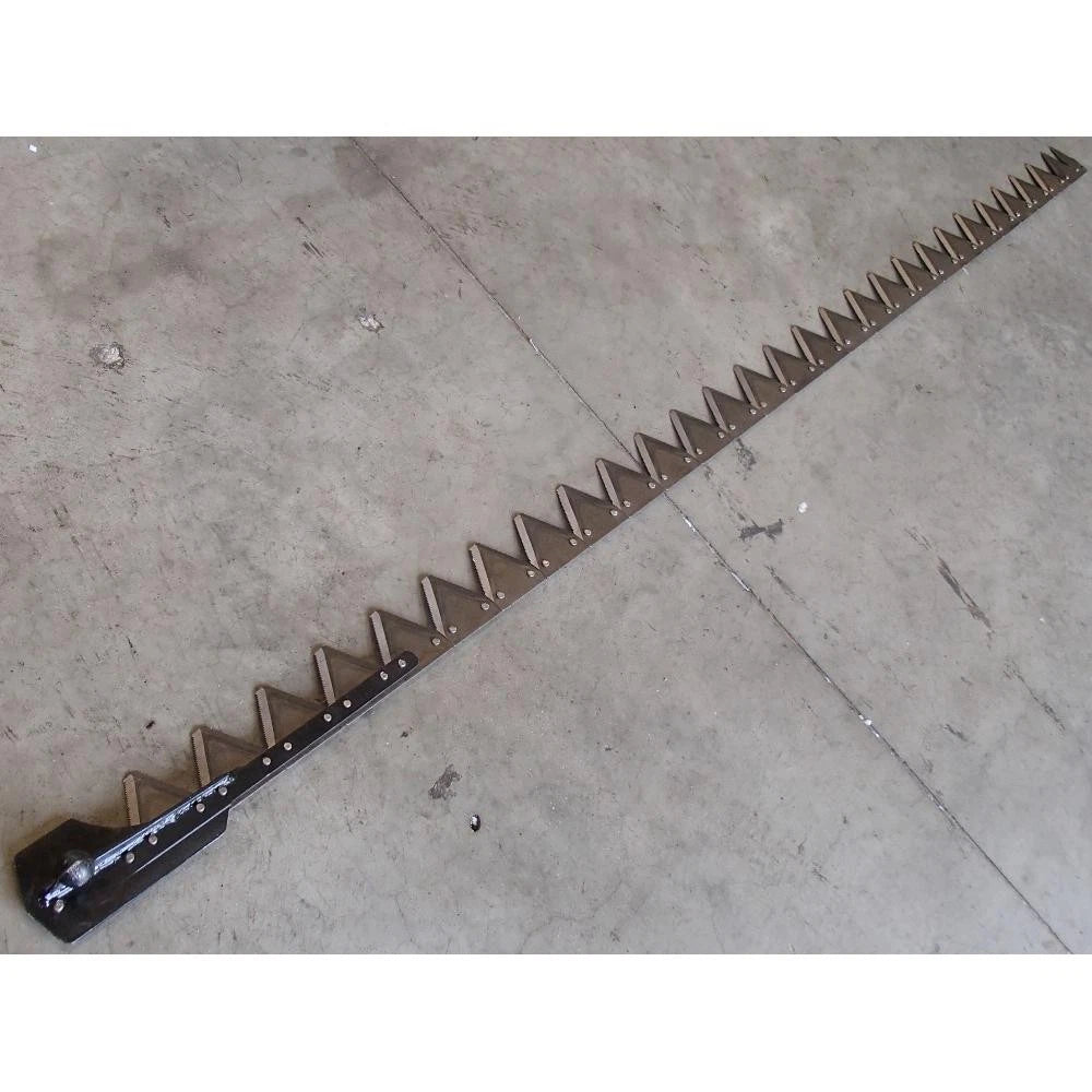 800-294 Fits John Deere 7' Black 12 Ga Under Serrated Riveted Sickle