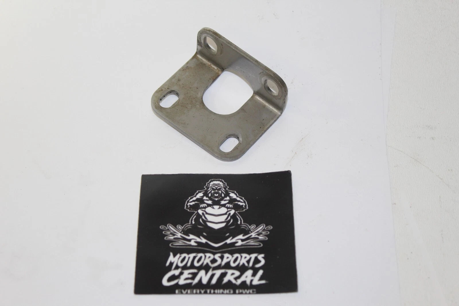 Oem Kawasaki 1977-1992 Jet Ski Js440 Cylinder Head Carburetor Mount