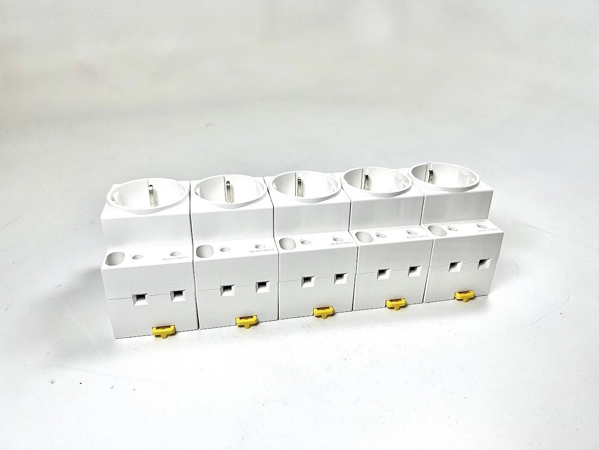 '-New- Schneider Electric A9a15310, 2p + T Din, Socket, 16a, 250V, 5