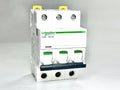 Schneider Electric A9f90304, Miniature Circuit Breaker, Ic60l, Ma 4a,