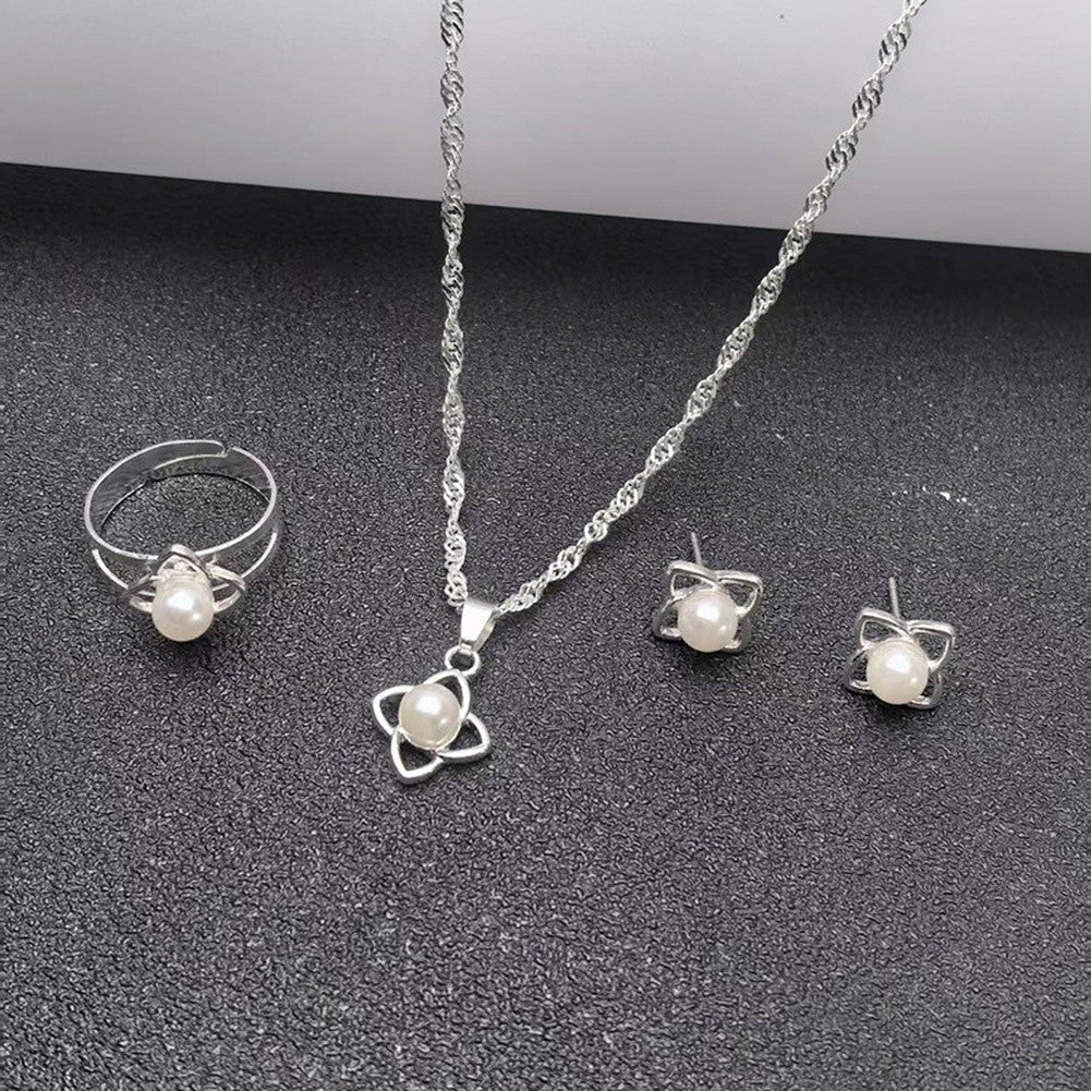 Lucky Charm Pearl Jewelry Set