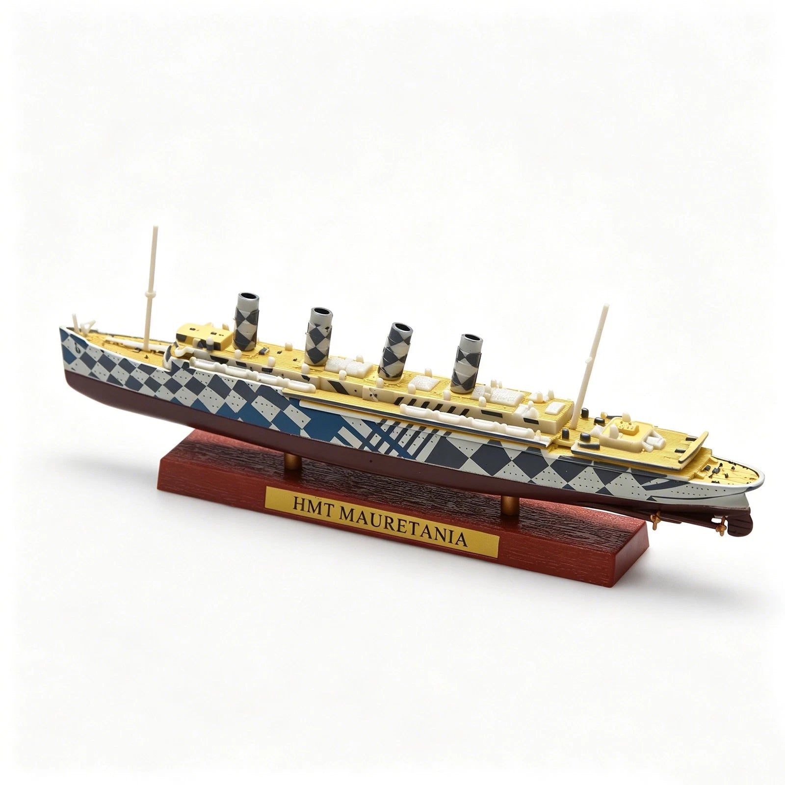 Ready To Display Hmt Mauretania Cruise Ship Model 1:1250 Scale