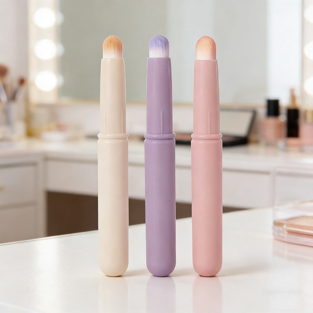 Soft Round Lip Brush for Gentle Application