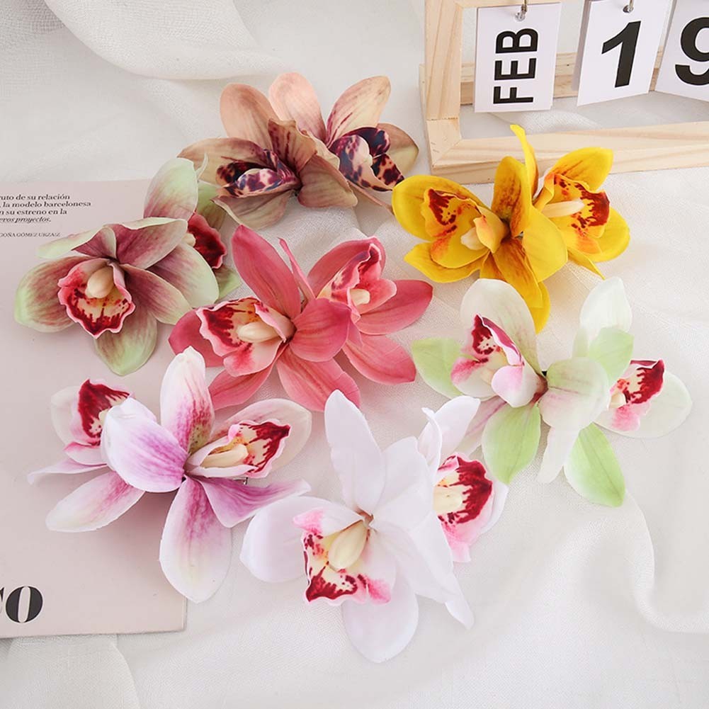 Casual Outings Lace Hair Clip