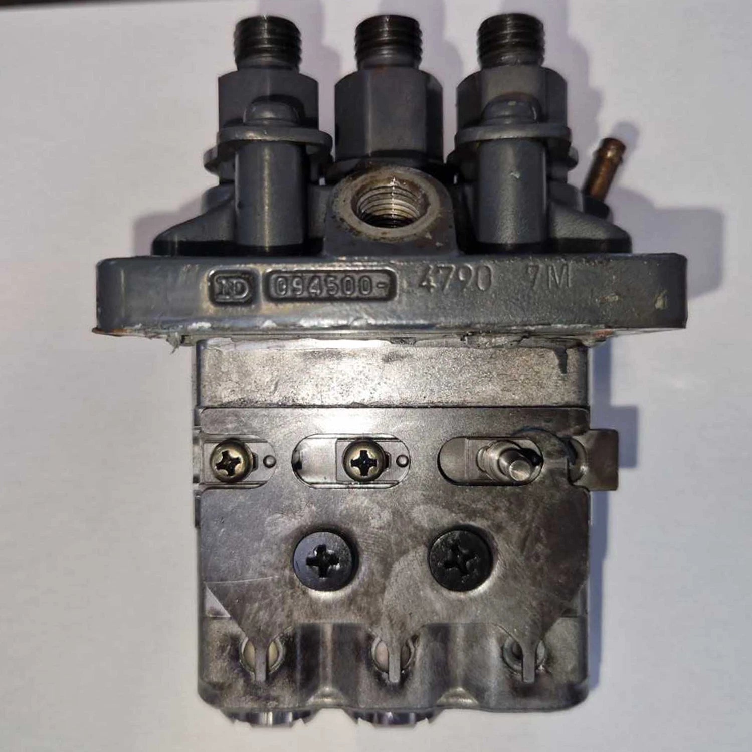Fuel Injection Pump 16231-51010 094500-4790 For Kubota Engine D1005