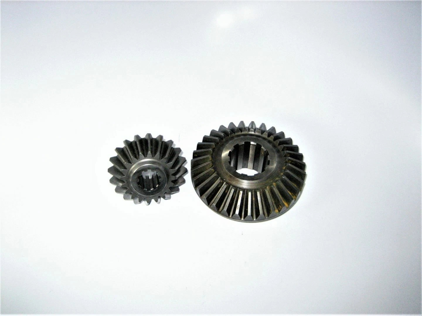 Volvo Penta 832536, 250 Sterndrive Lower Unit Gear Set, Oem (