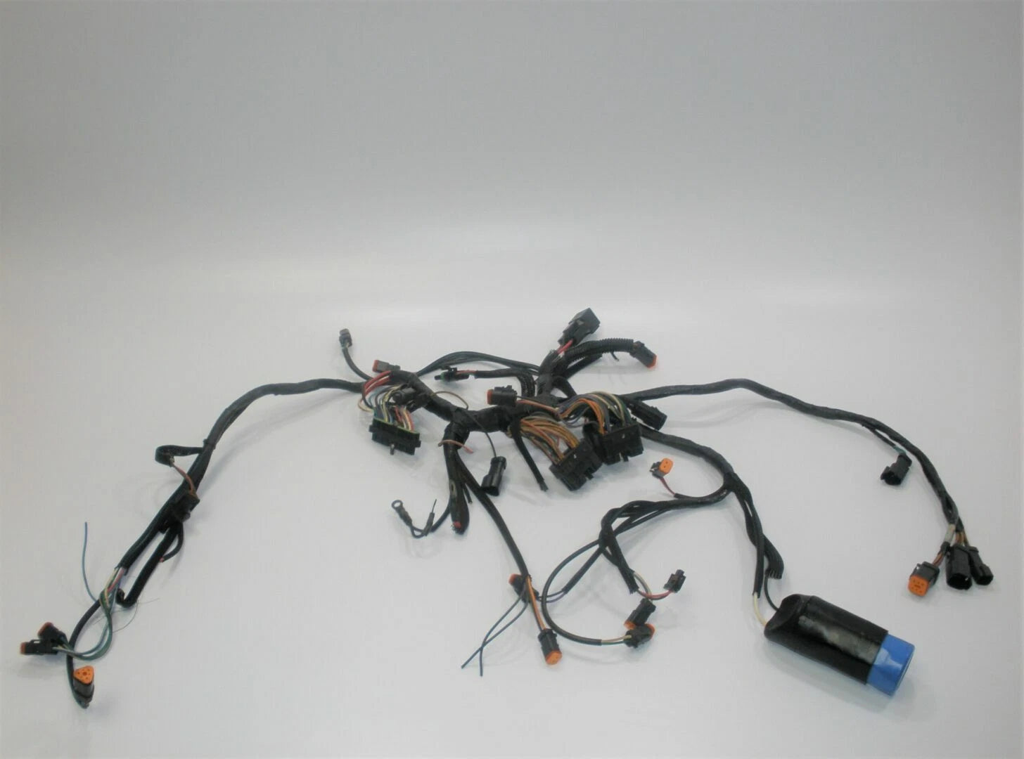 Brp 586716-e *Oem* Evinrude Johnson Outboard Engine | Hook & Hull Co
