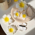 Lightweight Egg Flower Hair Clip