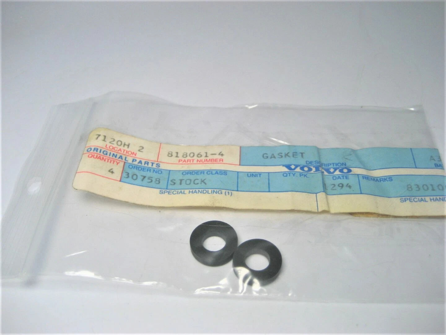 Volvo Penta 818061 *Qty 2* Md Aqd Boat Motor Oem | Hook & Hull Co
