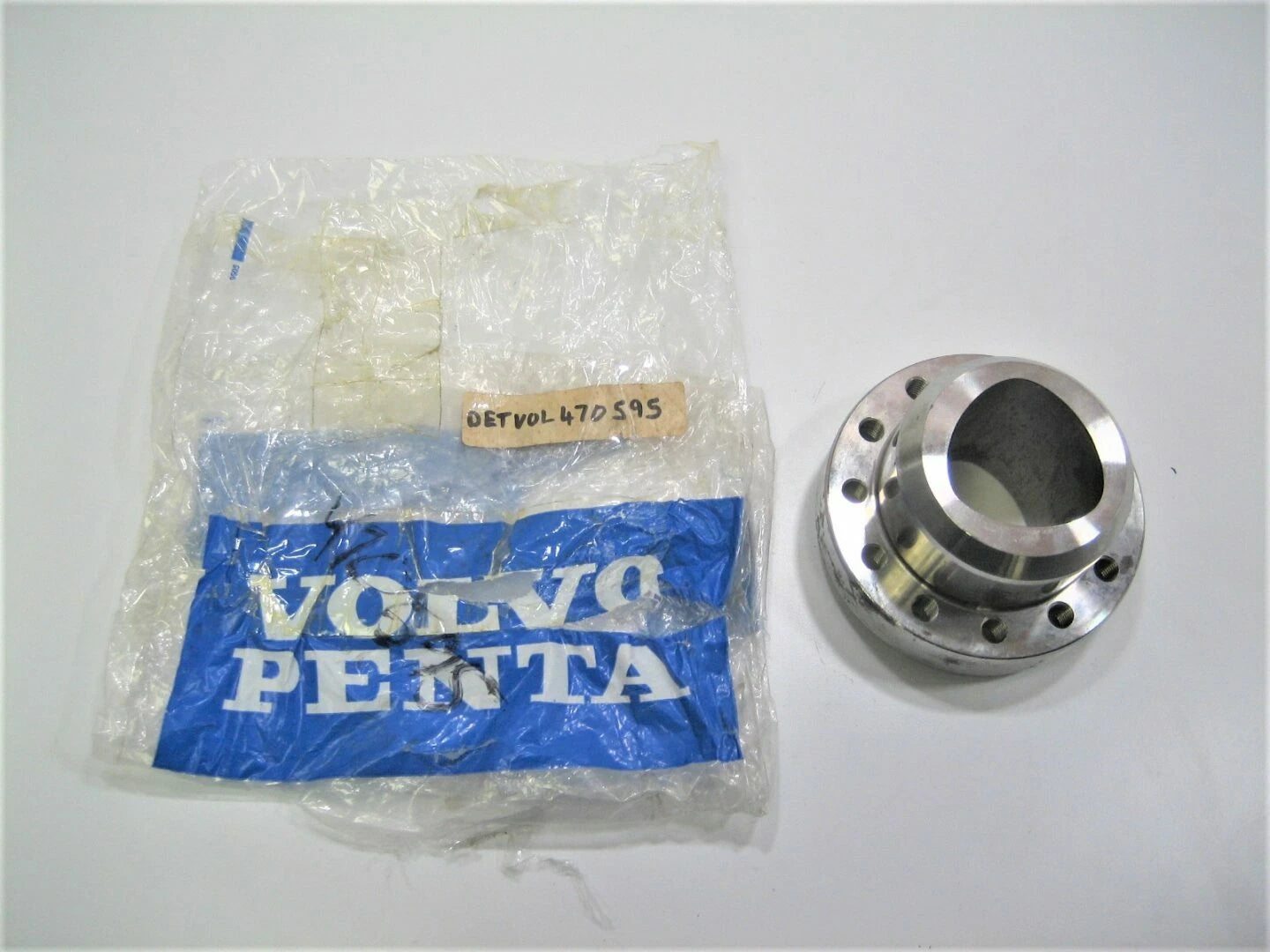 Volvo Penta 470595 Oem ~New~ Crankshaft Hub For | Hook & Hull Co