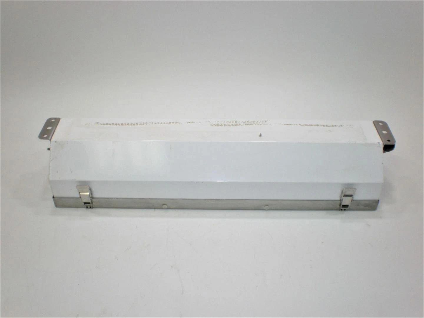 Pauluhn Apa22871l ~ 120V-277V Enclosed Gasketed Light Fixture