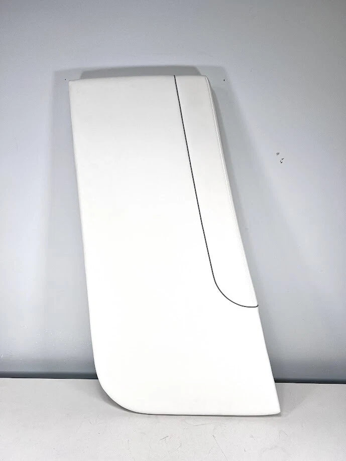Invincible Boats, Forward Seating, Starboard Side | Hook & Hull Co