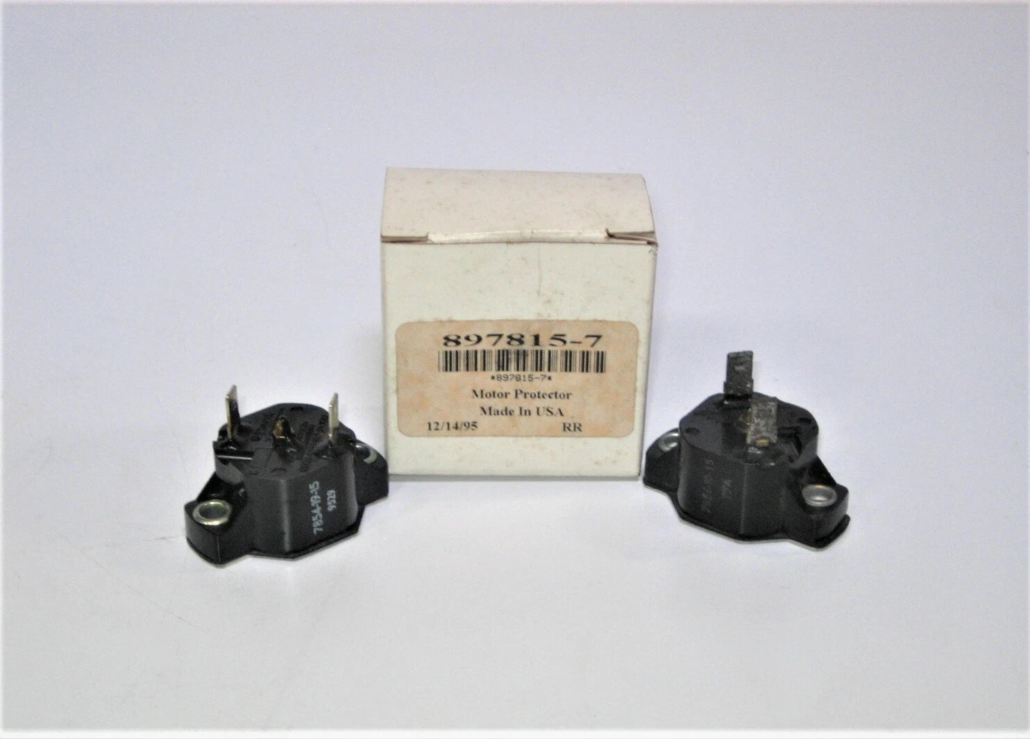 Volvo Penta 897815 *Qty 2* Marine Aq Bb Temperature Sensor Breaker