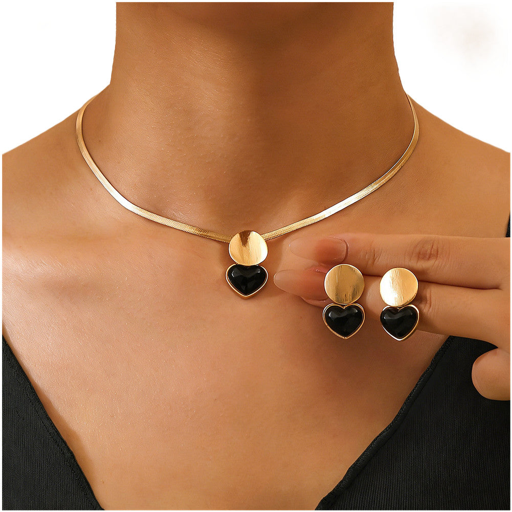 Black Heart Shape Pendant Set