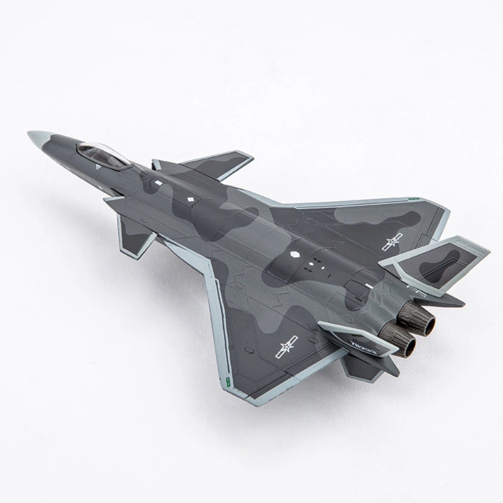 1/144 Scale Chinese Air Force Chengdu J-20 Fire Fang Fighter Model